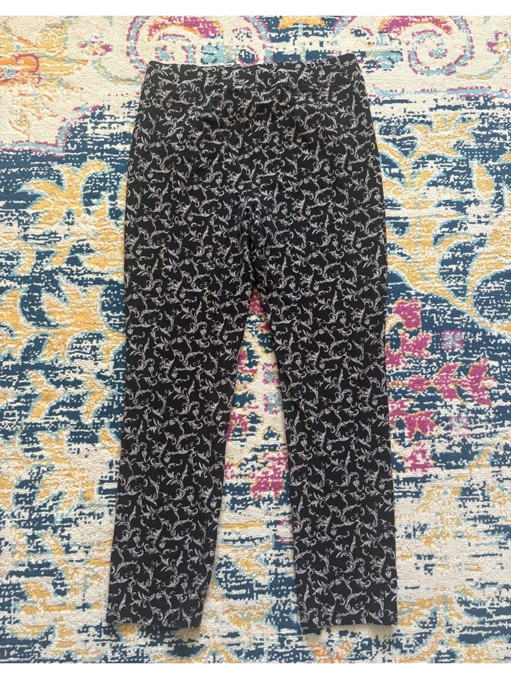 Chico's Travelers Size 0R Pants Black Silver Paisley Pull On Ankle Stretch - Picture 2 of 7